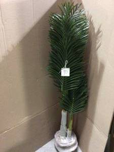 Indoor 5 ft. Golden Cane Palm Artificial Tree Customer Returns See Pictures