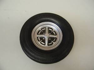 lot 22 image: RARE - VINTAGE GOODYEAR ADVERTISING REPLICA OF ROSTYLE WHEEL RUBBER TIRE ASHTRAY - NICE - SEE PICTURES