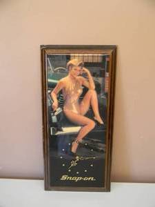 lot 26 image: VINTAGE SNAP-ON TOOLS CLOCK - PERFECT FOR THE MAN CAVE - APPROX 11 BY 23 - SEE PICTURES