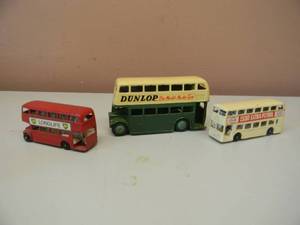 lot 29 image: VINTAGE LESNEY MATCHBOX SERIES # 5 BP LONGLIFE - VINTAGE LESNEY MATCHBOX SERIES # 74 ESSO EXTRA PETROL -  BP LONGLIFE - VINTAGE DINKY TOYS #290 DUNLOP - GREAT SET - SEE PICTURES