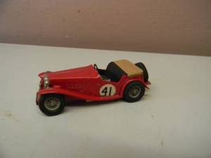 lot 31 image: Abingdon Classics 143 Scale AB4220 - MG TC Midget Racing Car - #41 Red - FANTASTIC PIECE - SEE PICTURES