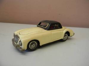 lot 41 image: Vintage Japan TIN TOY MG Friction Powered Car - COOL PIECE - SEE PICTURES