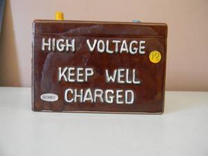 lot 62 image: VINTAGE JAPAN 1950s POWER PACK, HIGH VOLTAGE BATTERY DECANTER - ORIGINAL - NICE - SEE PICTURES