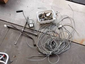 Hand Winch, Steel Cables, Pullies, Tire Irons