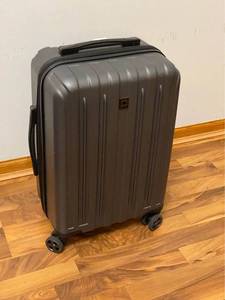 DELSEY Paris Helium Aero Hardside Expandable Luggage , 19 Inch the retail price Is $119.99