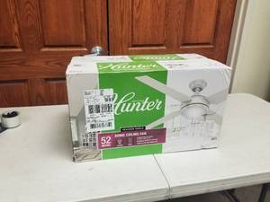 52 Ceiling Fan Hunter Designer Series Sonic White with 5 WhiteMaple blades and Cased White glass (new in box)