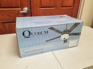 52 Ceiling Fan Quorum International the Rothman Oiled Bronze with 5 Oiled BronzeWalnut blades and Amber Scavo Bowl glass (new in box)