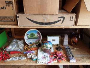 lot 10 image: Lot Of MexicoBeach Pottery Decor