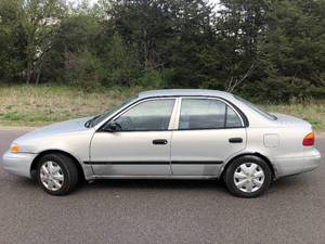 2002 Chevrolet Prizm LSI