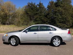 2007 Chevrolet Impala LTZ - 2 OWNER - LOADED