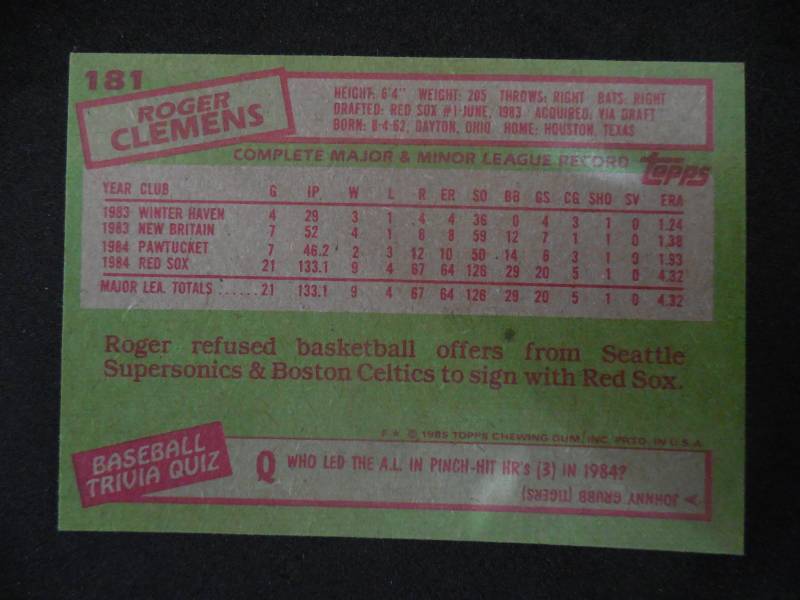 lot 114 image: 1985 Topps Roger Clemens Rookie Card #181 LK