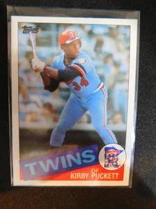 lot 18 image: 1985 Topps Kirby Puckett Rookie Card #536