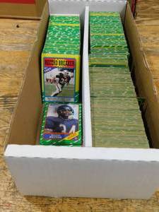 lot 38 image: 1986 Topps Football Lot Rookies, Stars And HOFers - Approximately (1000) Cards