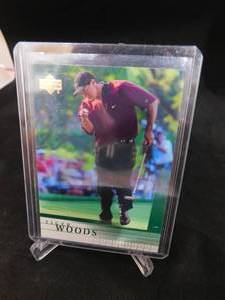 lot 51 image: 2001 Upper Deck Tiger Woods Rookie Cards #1