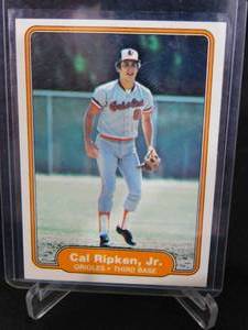 lot 75 image: 1982 Fleer Cal Ripken Jr. Rookie Card #176 LK