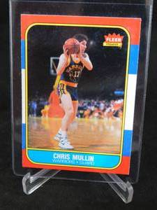 lot 132 image: 1986 Fleer Chris Mullin Rookie Card #77 LK