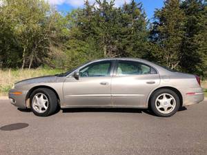 2001 Oldsmobile Aurora 4.0 V8