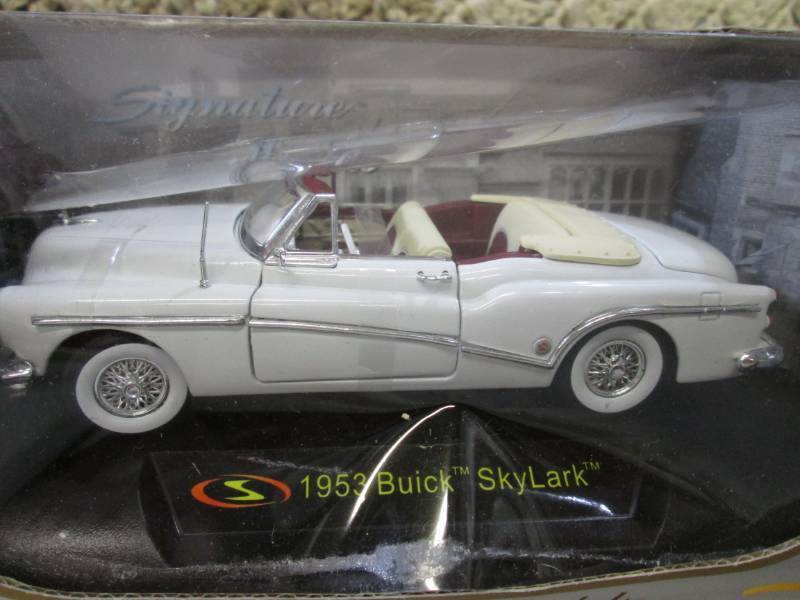 Die Cast 1953 Buick SkyLark in Box ...