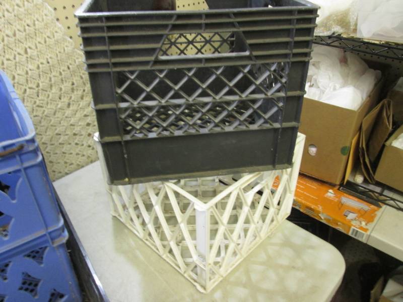 Plastic Milk Crates  D-1T...