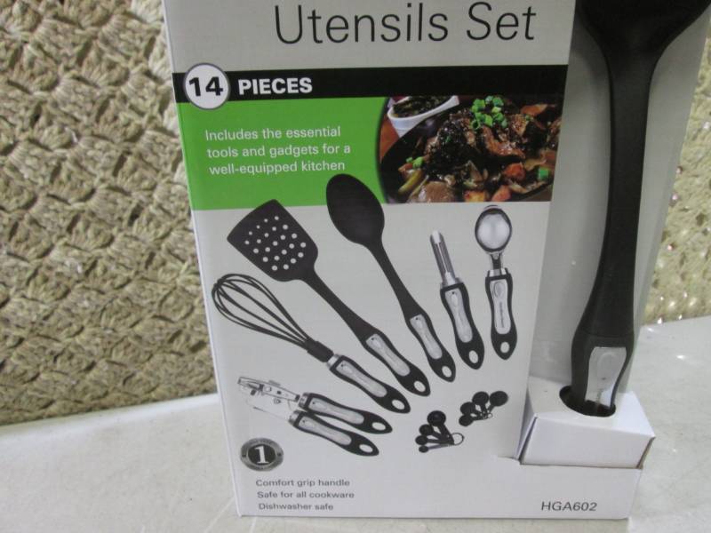 Hamilton Beach 14pc Utensils Set  F...