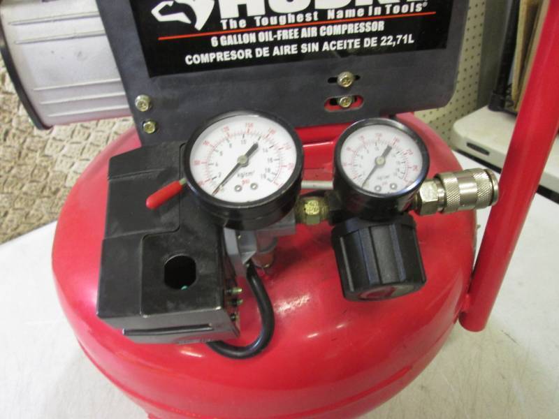 Husky 6 Gallon Oil-Free Air Compres...