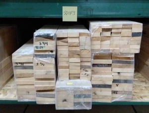 lot 353 image: Misc. Red Oak Shorts (SD1F3)