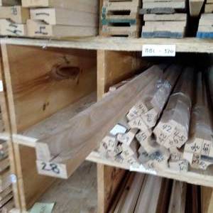 lot 254 image: 1 38 x 1 38 Red Oak Inside Corners (SC6C)