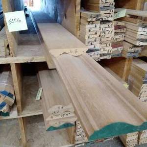 lot 152 image: 5 38 x 1 18 Red Oak Mantel Moulding (SC7G)