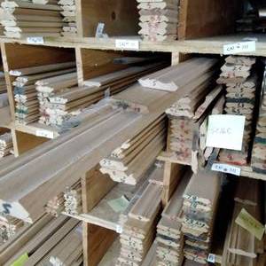 lot 180 image: 2 34 x 916 Red Oak Crown Moulding (SC16C)