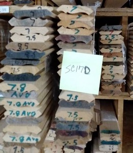 lot 184 image: 2 34 x 916 Red Oak Crown Moulding (SC17D)