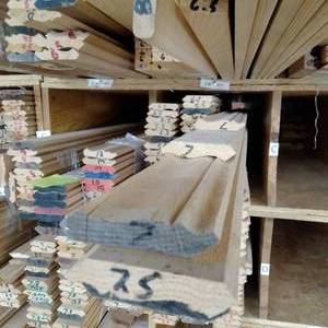 lot 188 image: 2 34 x 916 Red Oak Crown Moulding (SC18C)