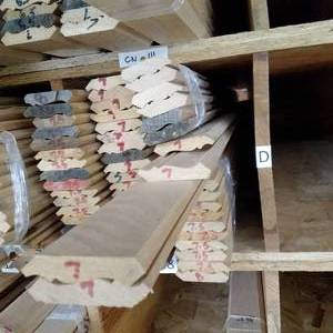lot 189 image: 2 34 x 916 Red Oak Crown Moulding (SC18D)