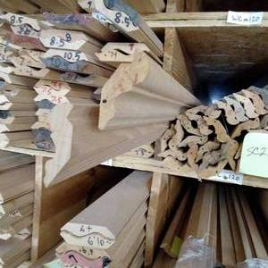 lot 98 image: 2 38 x 34 Red Oak Wainscot Cap (SC23C)