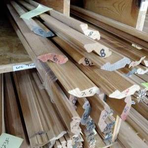 lot 99 image: 2 14 x 34 Red Oak Wainscot Cap (SC23E)