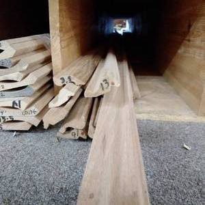 lot 110 image: 2 x 34 Red Oak Wainscot Cap (SC26I)