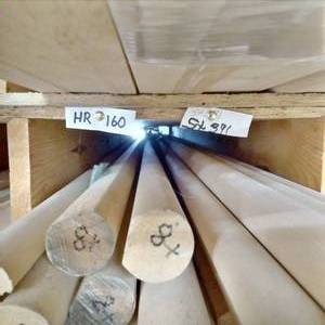 lot 140 image: Basswood Hand Rail (SC5617)