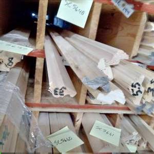 lot 97 image: 1 14 x 34 Basswood Wainscot Cap (SC5648)