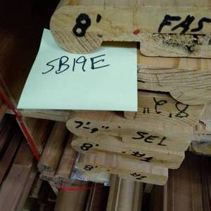 lot 139 image: 5 14 x 1 12 Pine Hand Rail (SB19E)