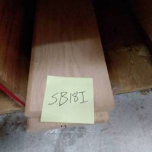lot 135 image: Red Oak Stair Nose (SB18I)