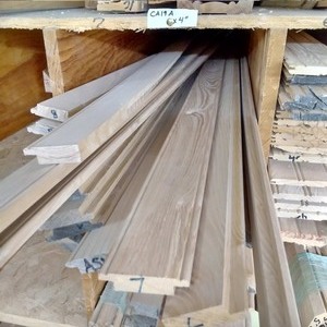 lot 115 image: 2 12 x 916 Ash Panel Moulding (SB7B)