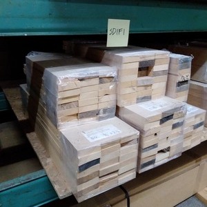 lot 351 image: 2 12 x 34 Red Oak Shorts (SD1F1)