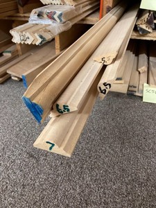 lot 124 image: 1 34 x 34 Basswood Panel Moulding (SC5664)