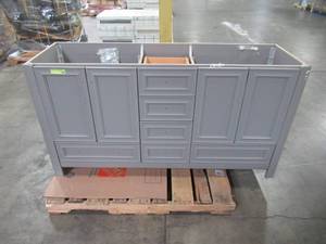 lot 25 image: Glacier Bay Candlesby 60 in. W x 19 in. D Bath Vanity in Sterling Gray CD60P2-ST
