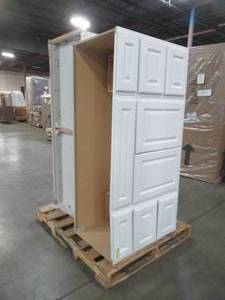 lot 31 image: Wholesale Pallet of Vanity Cabinets 2256838