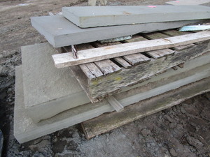 lot 70 image: Blue Stone steps, largest is 72x24...