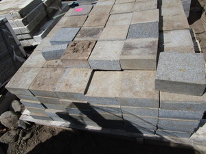 lot 80 image: Granite pavers, mostly 6x6x2.5, ...