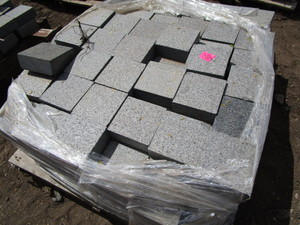 lot 89 image: Granite pavers, mostly 6x6x2.5, ...