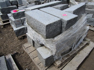 lot 139 image: Granite, largest 30...