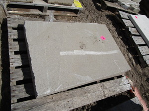 lot 186 image: Concrete paver, 24x36x4, qty 1...