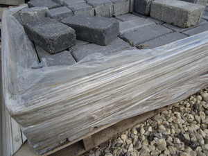 lot 192 image: Pavers, mix of 3.5x3.5 and 3.5x7...